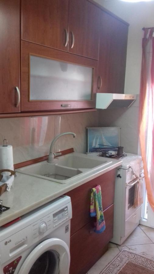 Ferienwohnung Studio In Thessaloniki Near Airport And Exit For Chalkidiki Exterior foto